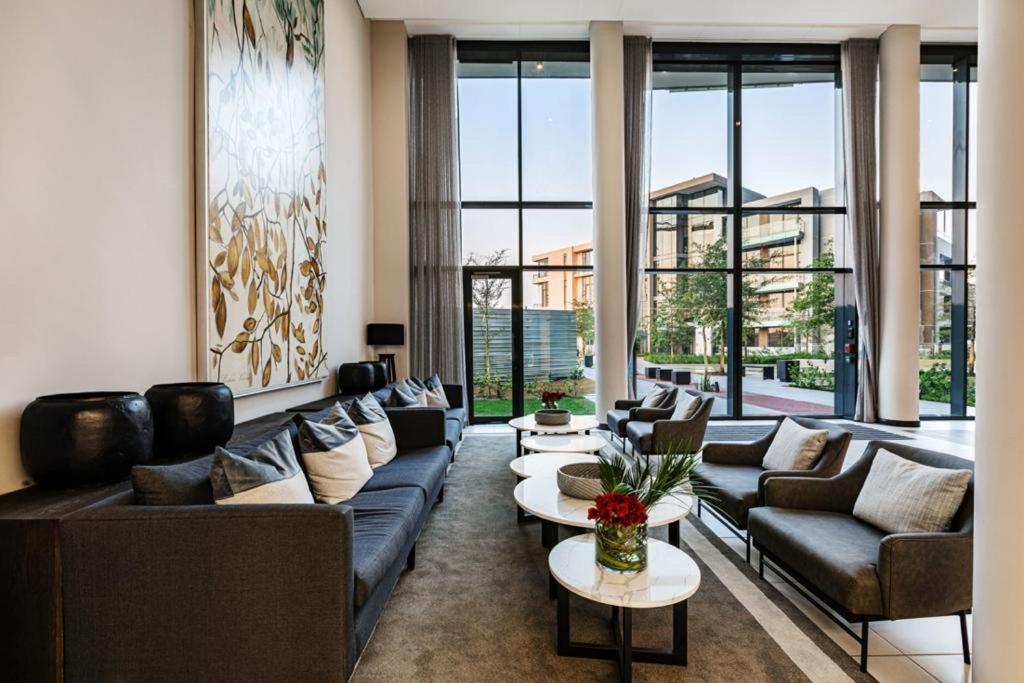 Menlyn Maine Residence Unit 1419 Pretoria-Noord Eksteriør billede