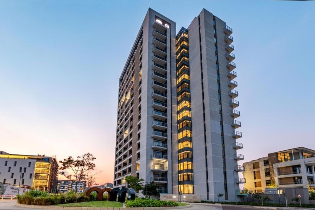 Menlyn Maine Residence Unit 1419 Pretoria-Noord Eksteriør billede
